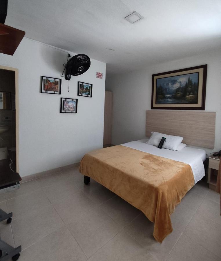 Hotel Mirador Plaza Pereira Exterior photo