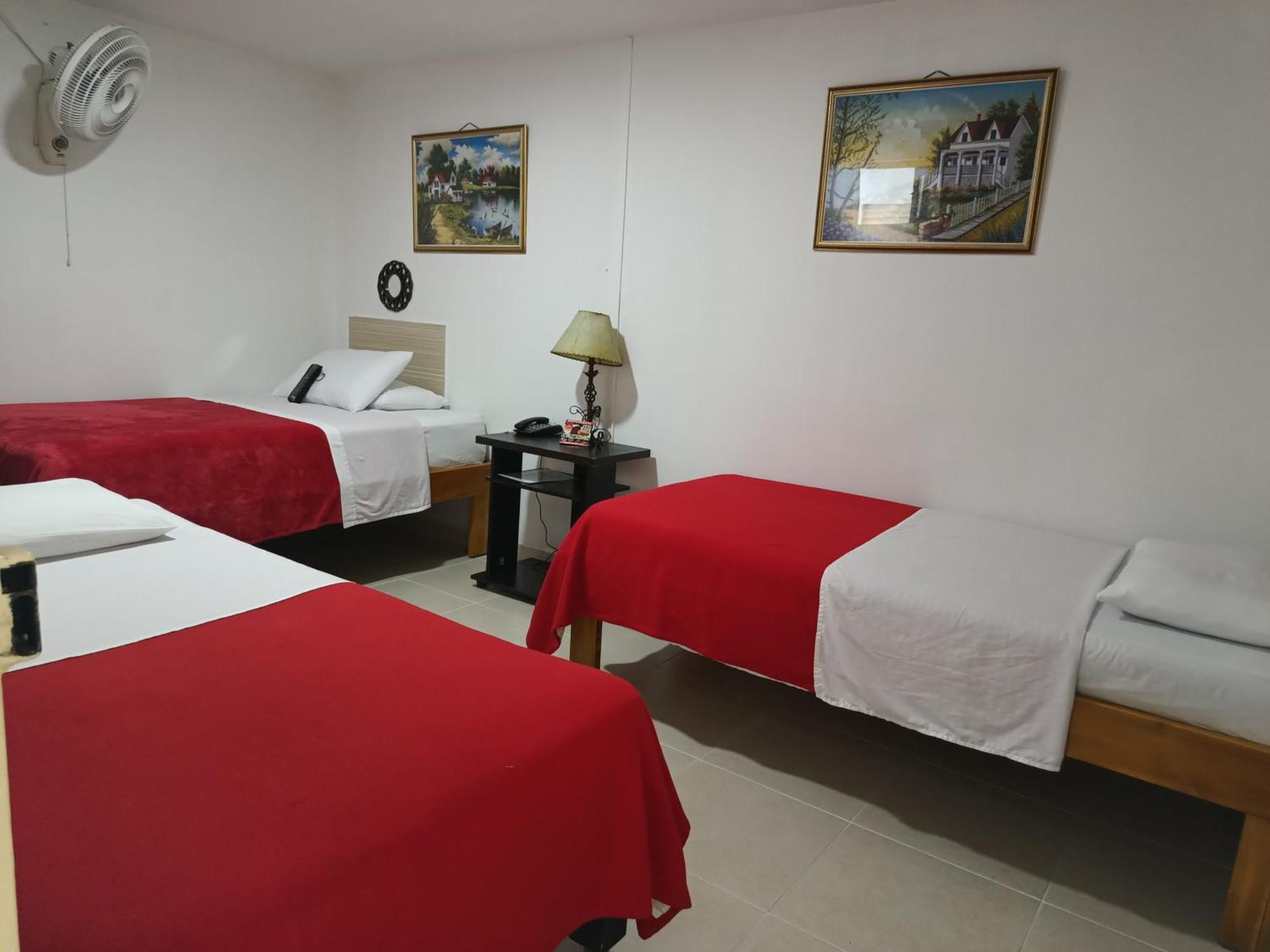 Hotel Mirador Plaza Pereira Exterior photo